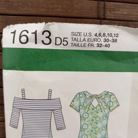 Knit Top 4 6 8 10 12 Simplicity 1613 Sewing Pattern - Picture 2 of 8